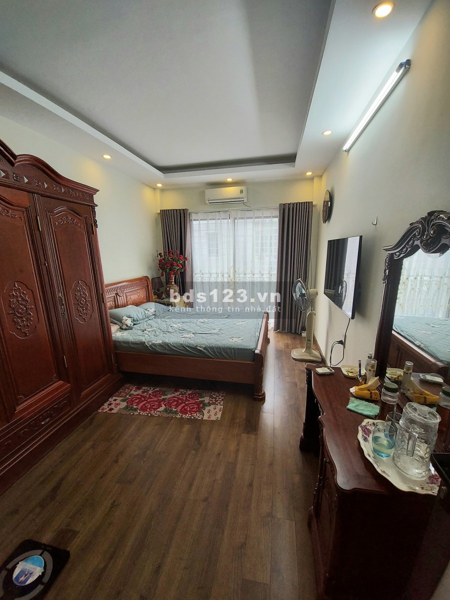 Nhà đẹp, đất rộng, giá tốt, diện tích 62m2, xây 4 tầng, giá 2.22 tỷ!