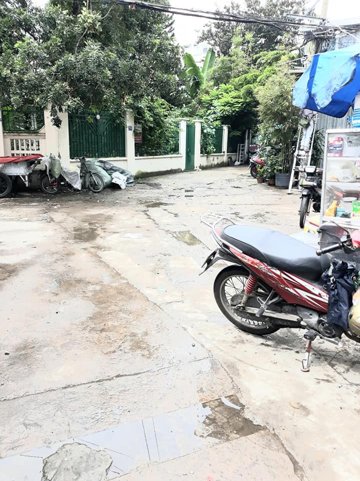 Bán nhà Cầm Bá Thước, Nhà có sân để xe, Khu nội bộ, 36m2, 4.95 tỷ