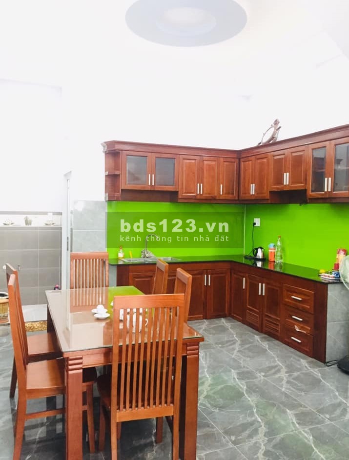 Bán nhà liền kề Huỳnh Văn Bánh, 1 căn 48m2 + 1 căn 28m2, chỉ 7 tỷ 31