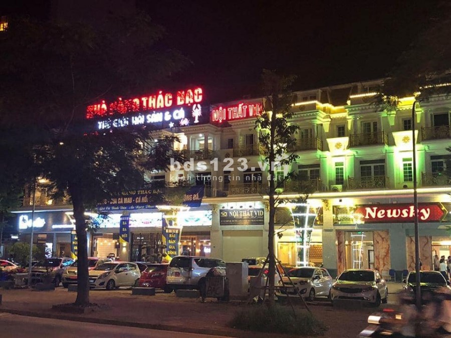 Bán đất mặt phố Mai Anh Tuần, DT 200m, mặt tiền 9m, viêu Hồ