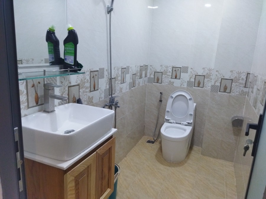 Bán Nhà Hẻm xe hơi Nguyễn Thượng Hiền- Trệt 3 lầu ST- 4,5mx16m