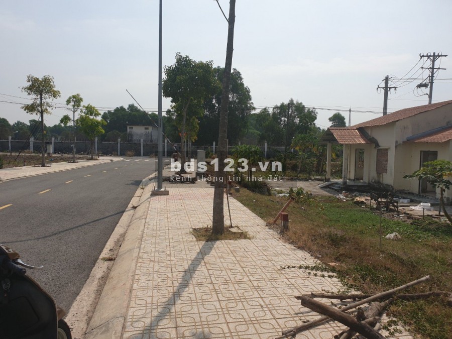 Đất nền mặt khu dân cư xã Hòa Phú, Củ Chi, diện tích 94m2