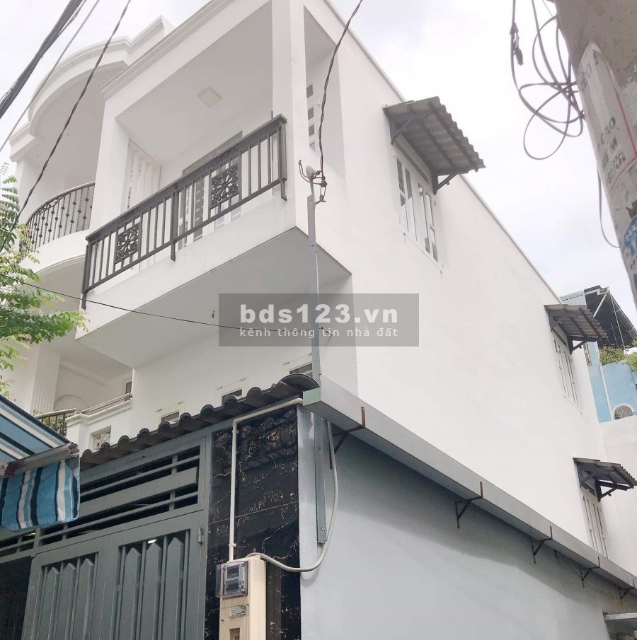 Bán nhà Huỳnh Văn Bánh Quận Phú Nhuận 76m2, 3 tầng giá chỉ 7.5 tỉ