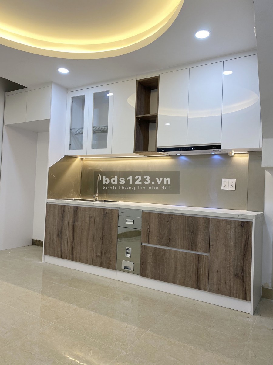 HXH hơn 5m Nguyễn Xí, p26 Bình Thạnh, 5 Tầng, giá chỉ 6.5 tỷ
