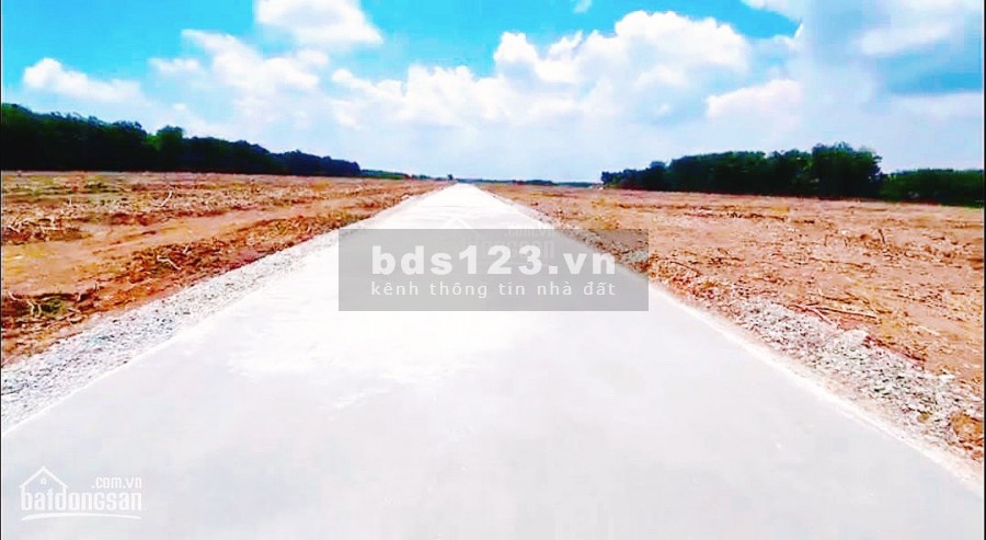 Bán gấp 7 sào đất ở quê, sổ hồng riêng, giá 385 triệu, đất vuông vắn, bàn giao ngay