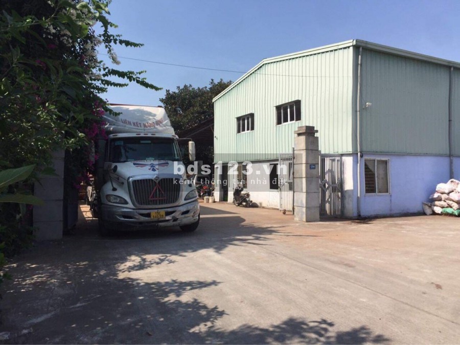 Bán 2500m trong đó có 1400m nhà xưởng gần Quốc Lộ 5, tỉnh Hưng Yên