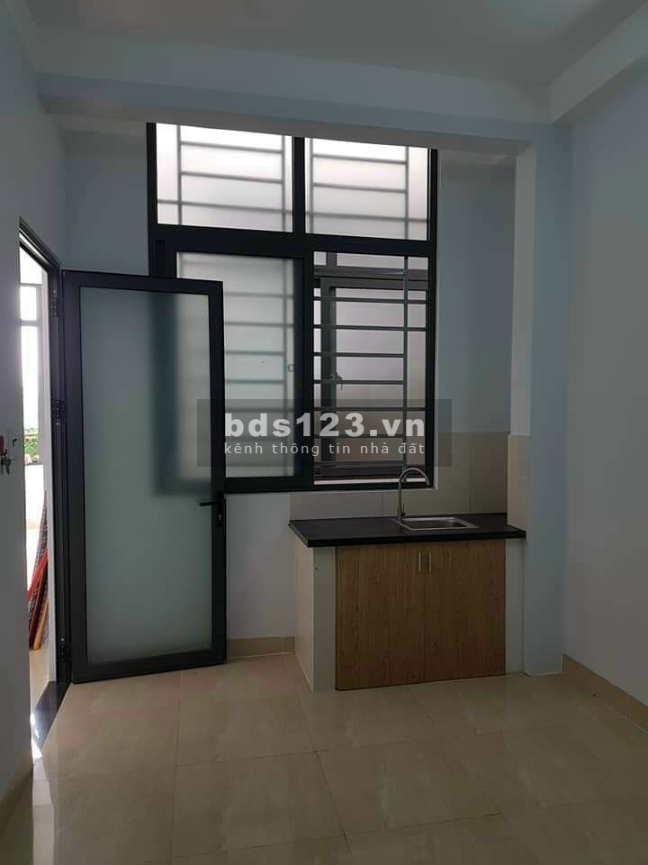 Bán nhà nguyên căn trung tâm Quận 1, sạch sẽ, thoáng mát, 2 tầng, giá 3.8 tỷ
