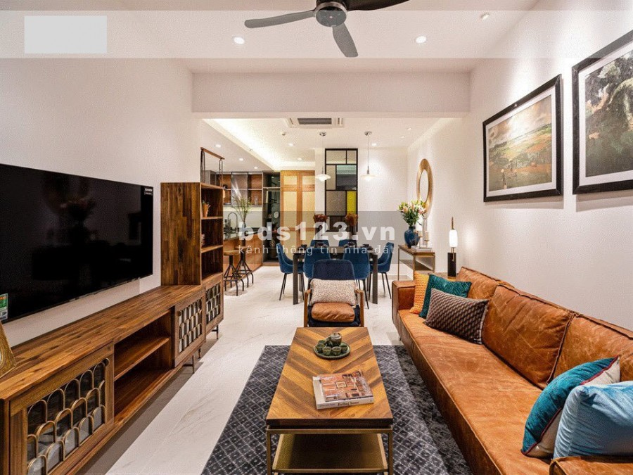 Cho thuê Căn hộ Midtown Signature 137m 4PN 2WC NTDD nhà đẹp, view sông, lầu cao