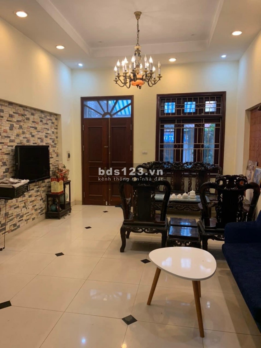 Nhà hiếm ! Diện tích 44m 4 tầng gần mặt phố Vĩnh Hưng giá 2,590 tỷ