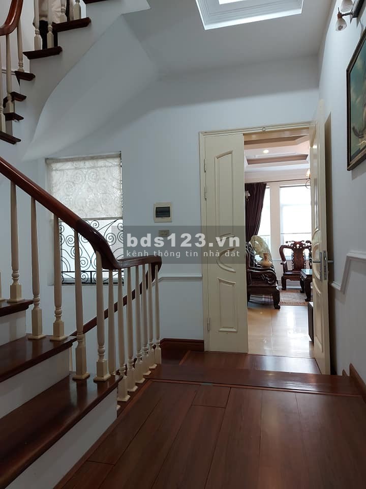 Chính chủ bán biệt thự đơn lập Văn Phú 215mx3T sân vườn ở đỉnh 0817222333