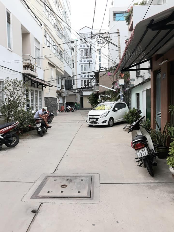 Bán Nhà Do Dịch Covid, Đương Nguyễn Trãi, Quận 1 HXH Ô TÔ Ngủ Trong Nhà, Diện Tích 40m2, Giá 8.6 tỷ