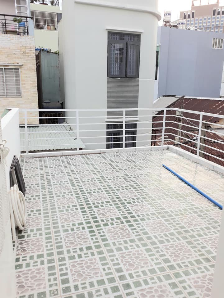 Bán Nhà Do Dịch Covid, Đương Nguyễn Trãi, Quận 1 HXH Ô TÔ Ngủ Trong Nhà, Diện Tích 40m2, Giá 8.6 tỷ
