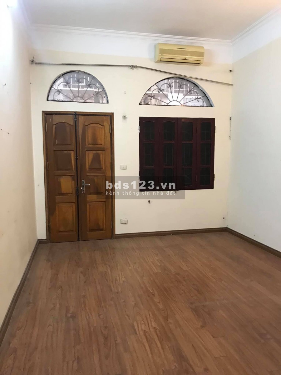 Phân lô ô tô tránh, gần mặt phố Nguyễn Xiển, diện tích 52m2, giá chỉ 7,1 tỷ.