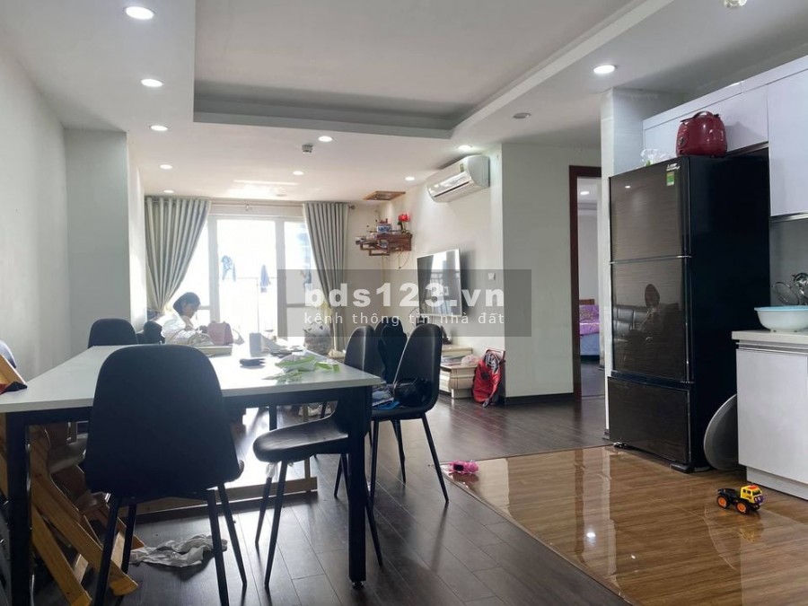 Bán CC 100m2, 3PN-2WC giá 2.4tỷ tại FLC Star Tower-LH:0962320441