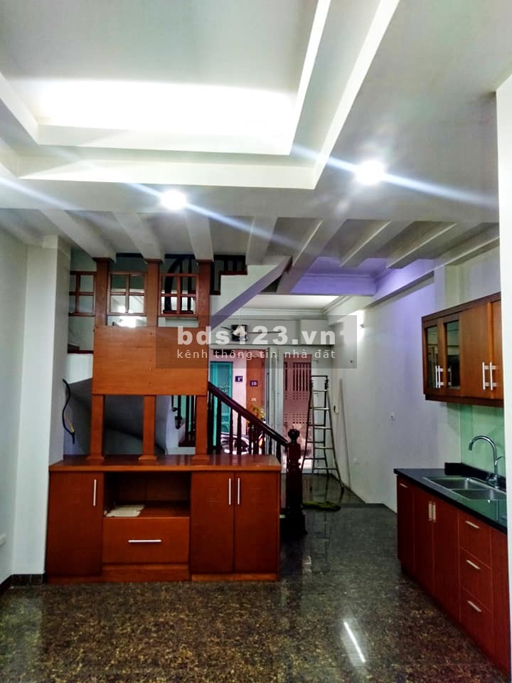 Nóng quá! Nhà Hoàng Quốc Việt, 2 thoáng,an sinh đỉnh, 3 gác phi,46m2*4T*MT4m2.Giá Chỉ 6 tỷ