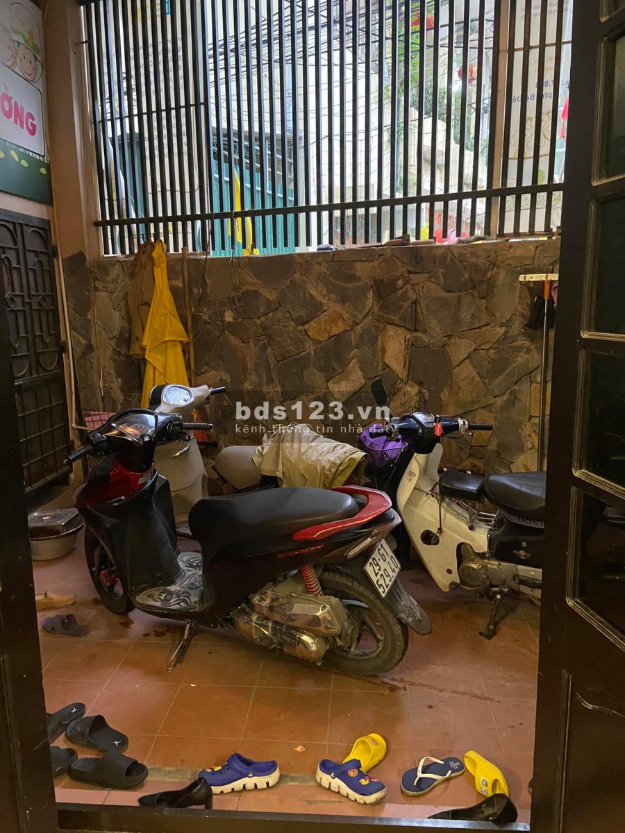 Bán nhà 4 tầng, dt 48m2, Hồng Tiến, lô góc, ô tô vị trí 3 mặt thoáng, ngõ thông