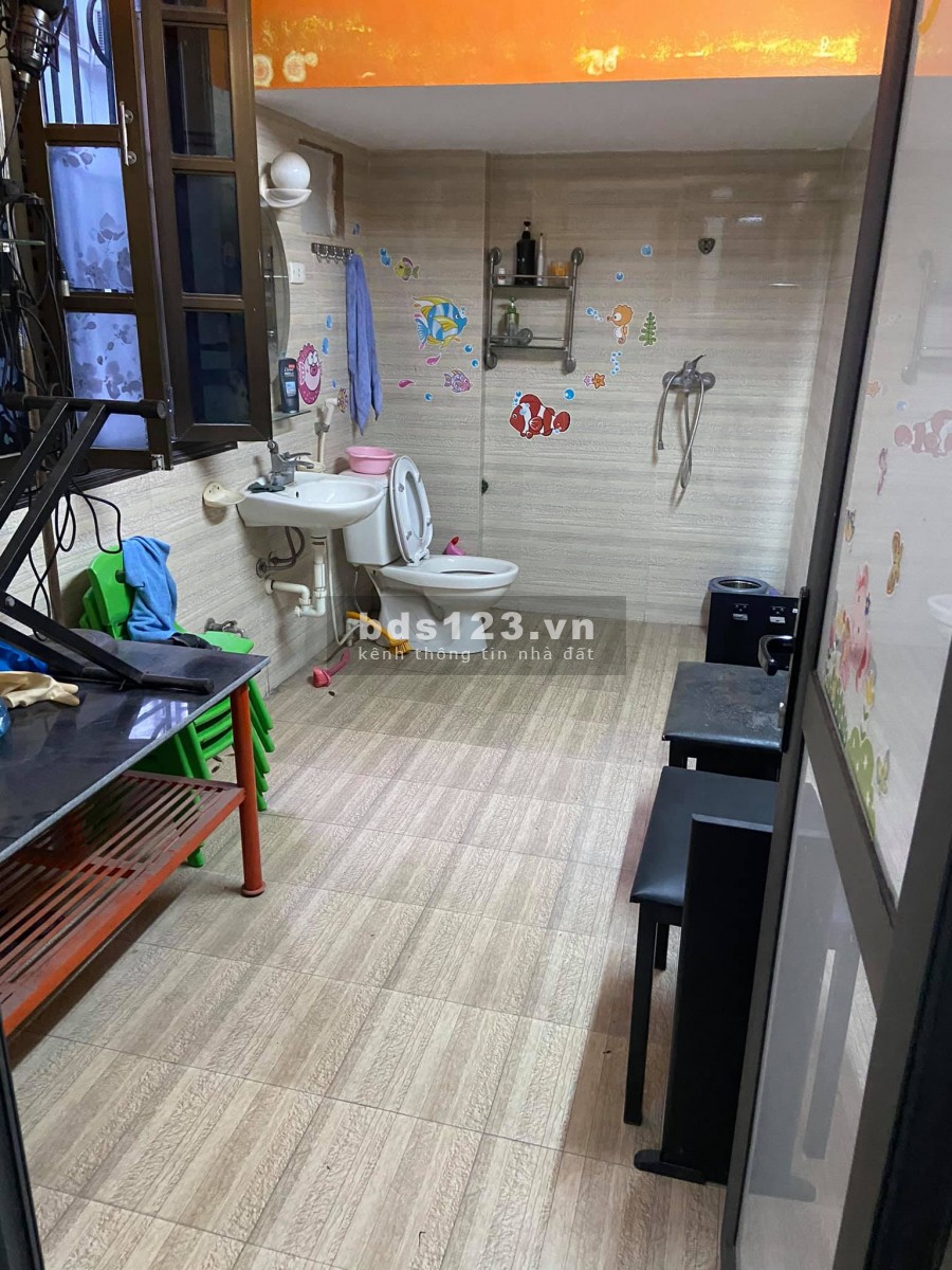 Bán nhà 4 tầng, dt 48m2, Hồng Tiến, lô góc, ô tô vị trí 3 mặt thoáng, ngõ thông