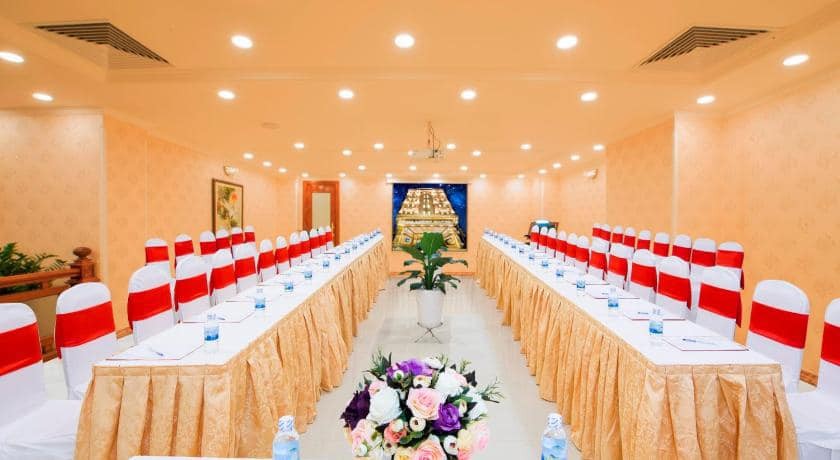 Bán Khách Sạn Mặt Phố Lương Ngọc Quyến Hoàn Kiếm_Diện Tích 315m2_6 Tầng_Giá 300 Tỷ.