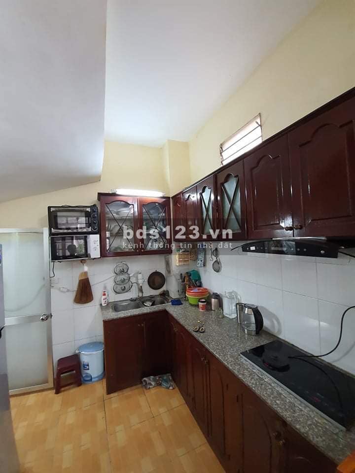 Nhà hiếm ! Diện tích 44m 4 tầng gần mặt phố Vĩnh Hưng giá 2,590 tỷ