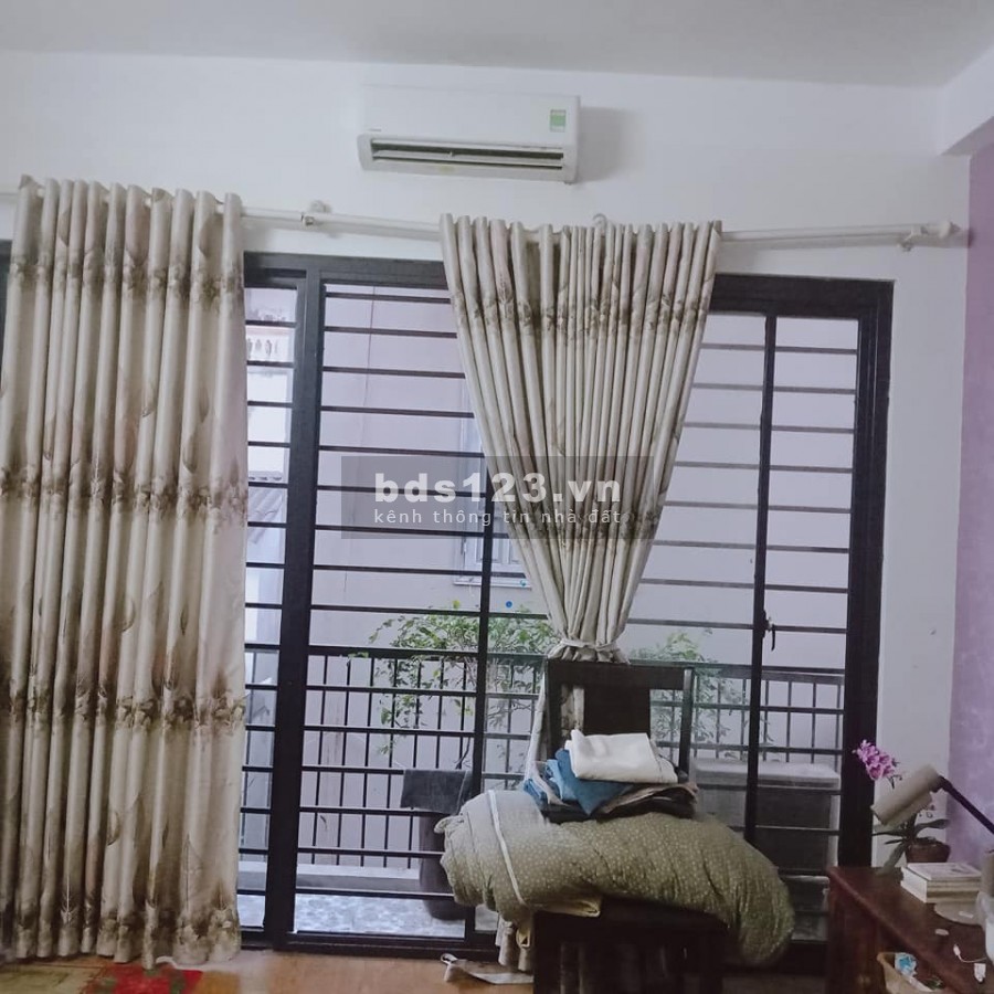 Bán nhà đẹp trung tâm Phú Thượng, dt 34m2, giá 3.2 tỷ, xách vali đến ở ngay