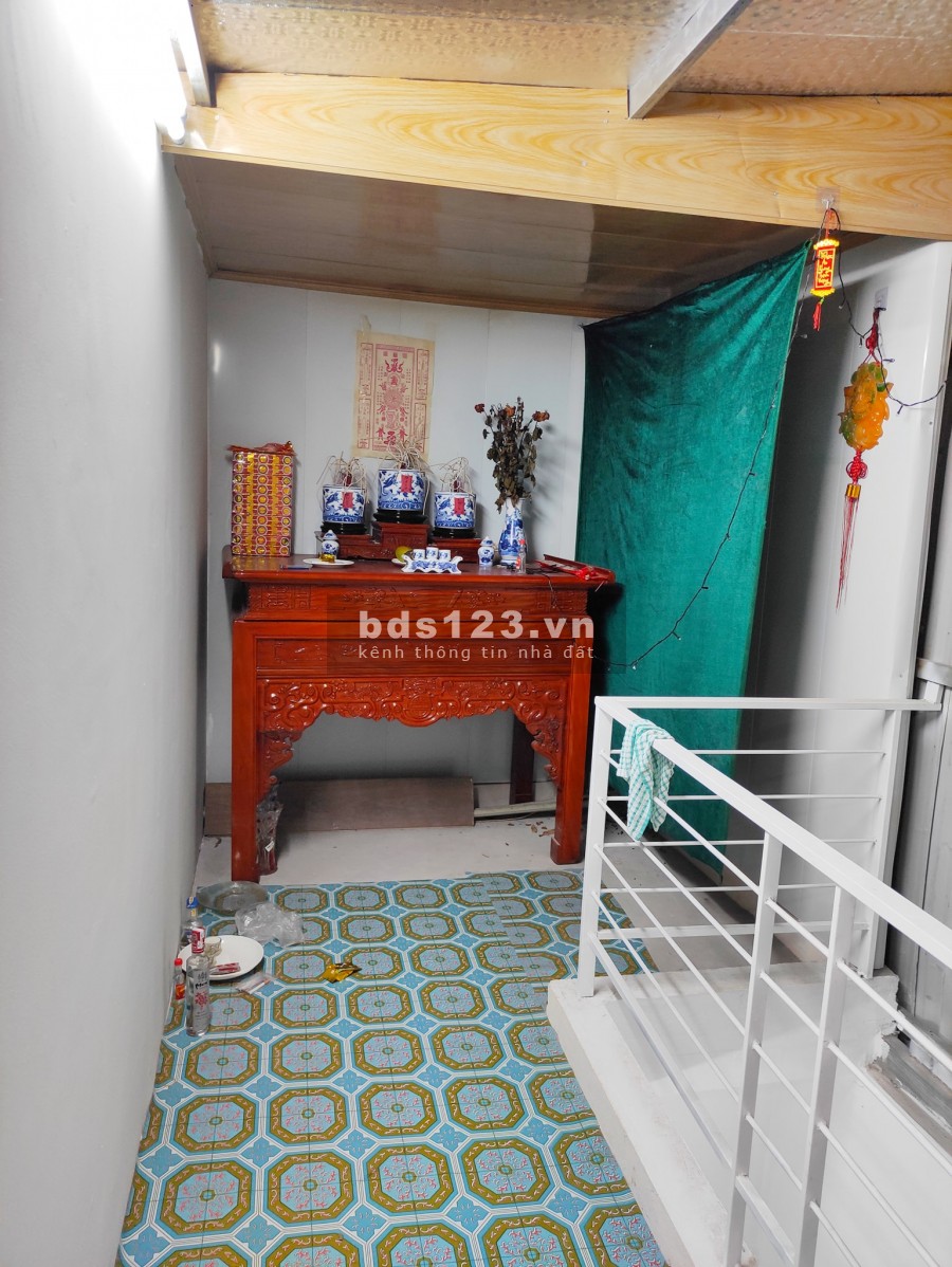 Bán nhà Ngõ Đình Đông Bạch Mai nhỉnh 2 tỷ, nhà 5 tầng đẹp, gần hồ, dt 22m2, giá 2,25 tỷ