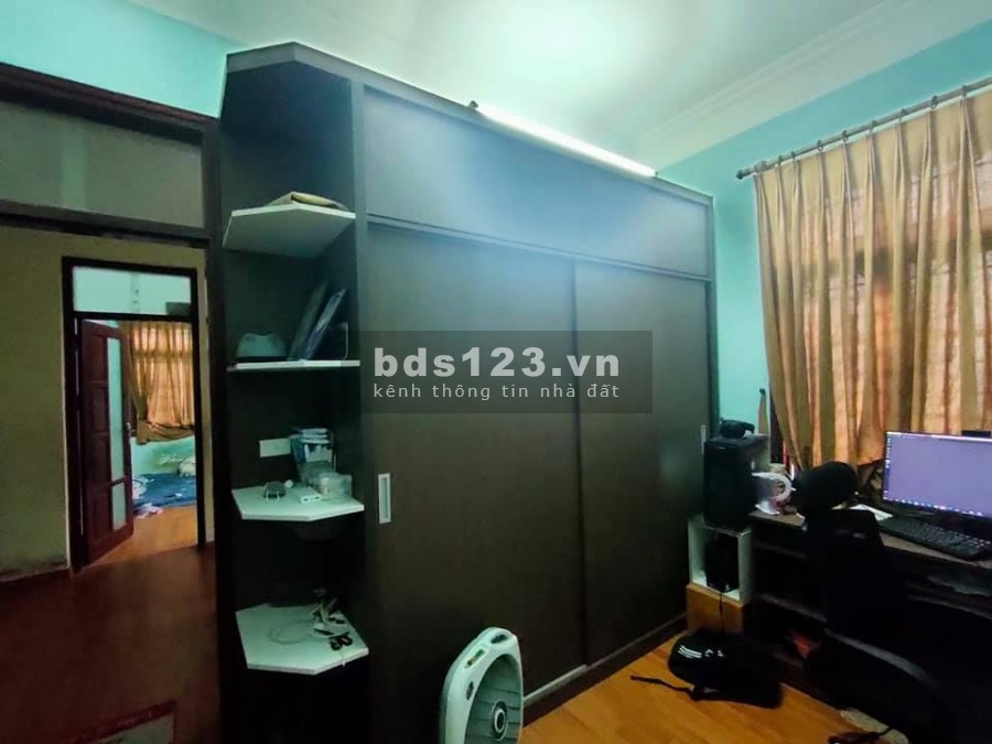 Cách 1 nhà ra phố Phạm Văn Đồng, sầm uất, Từ Liêm, giá sốc 2.85 tỷ,