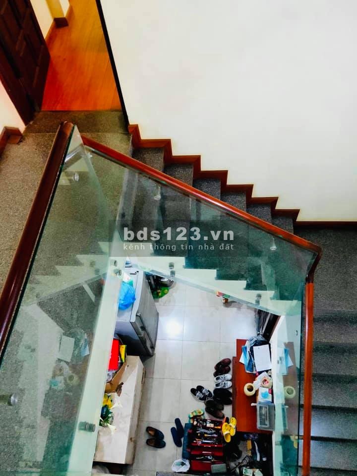 Nhà Bông Nhuộm Hoàn Kiếm, nhà đẹp, dt 52m2, 6 tầng, mt 6m, gần phố ở sướng kết hợp kinh doanh, lh 0942.861188