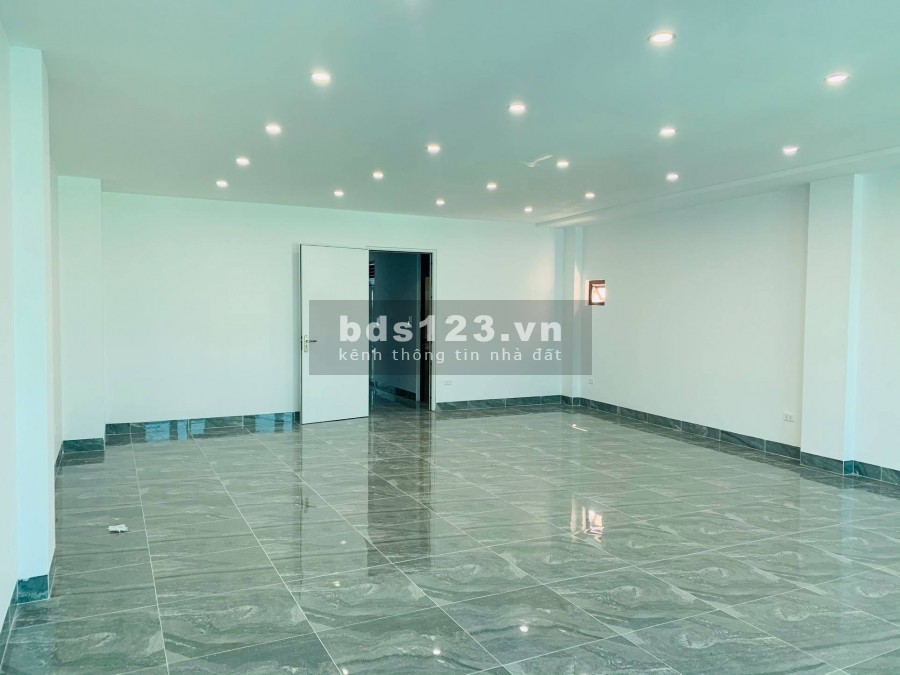 Còn 2 sàn văn phòng 100m2 duy nhất tại Hoàng Văn Thái Thanh Xuân Hà Nội diện tích: 100m2