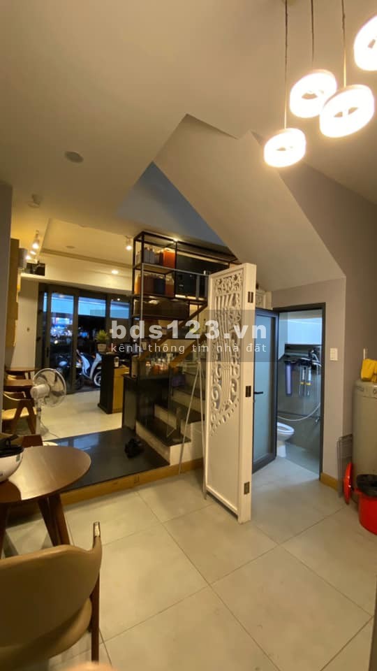 Mặt tiền Quận 3, hiếm, chiều ngang 4.5m, bán giá yêu thương chỉ 12.2 tỷ, cho thuê khủng