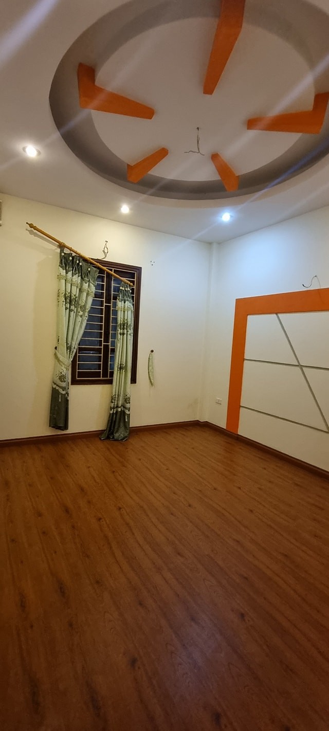 Bán nhà Khương Trung quận Thanh Xuân 46m 5 tầng 6 ngủ chỉ nhỉnh 5 tỷ ô tô vào nhà