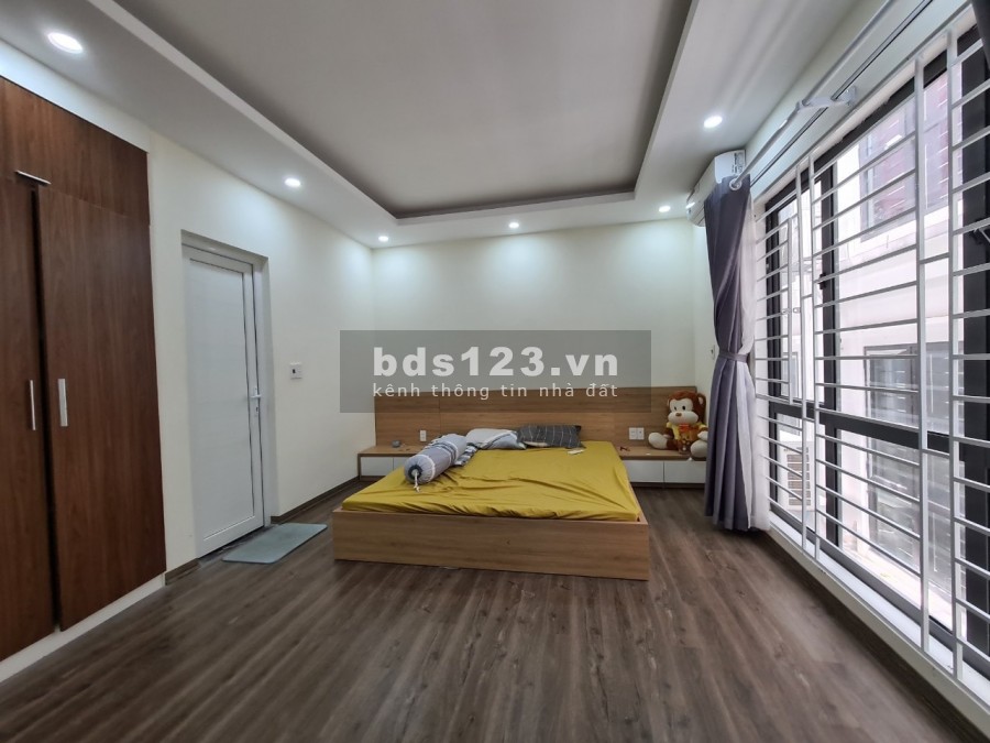 Hiếm khó tìm kinh doanh 51m2 ô tô đổ cửa nhà Bùi Xương Trạch, Thanh Xuân 6.3 tỷ