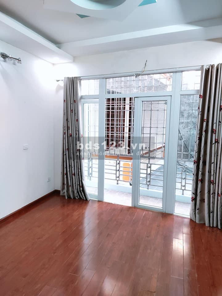 BÁN NHÀ HIẾM, NHÀ ĐẸP GÕ GỐC ĐỀ MINH KHAI DIỆN TÍCH NHÀ 37M2 X 4 TẦNG => MT 3.9M X GIÁ CHỈ CÒN 3.2 Tỷ