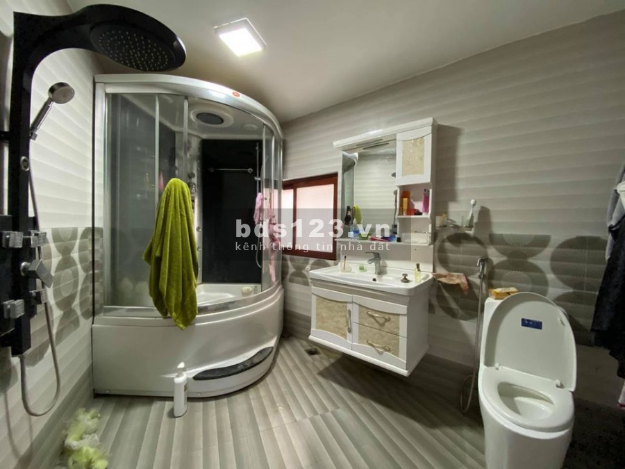 Chính chủ bán nhà Quận Hai Bà Trưng kinh doanh sầm uất, dt 40m2 giá nhỉnh 5 tỷ