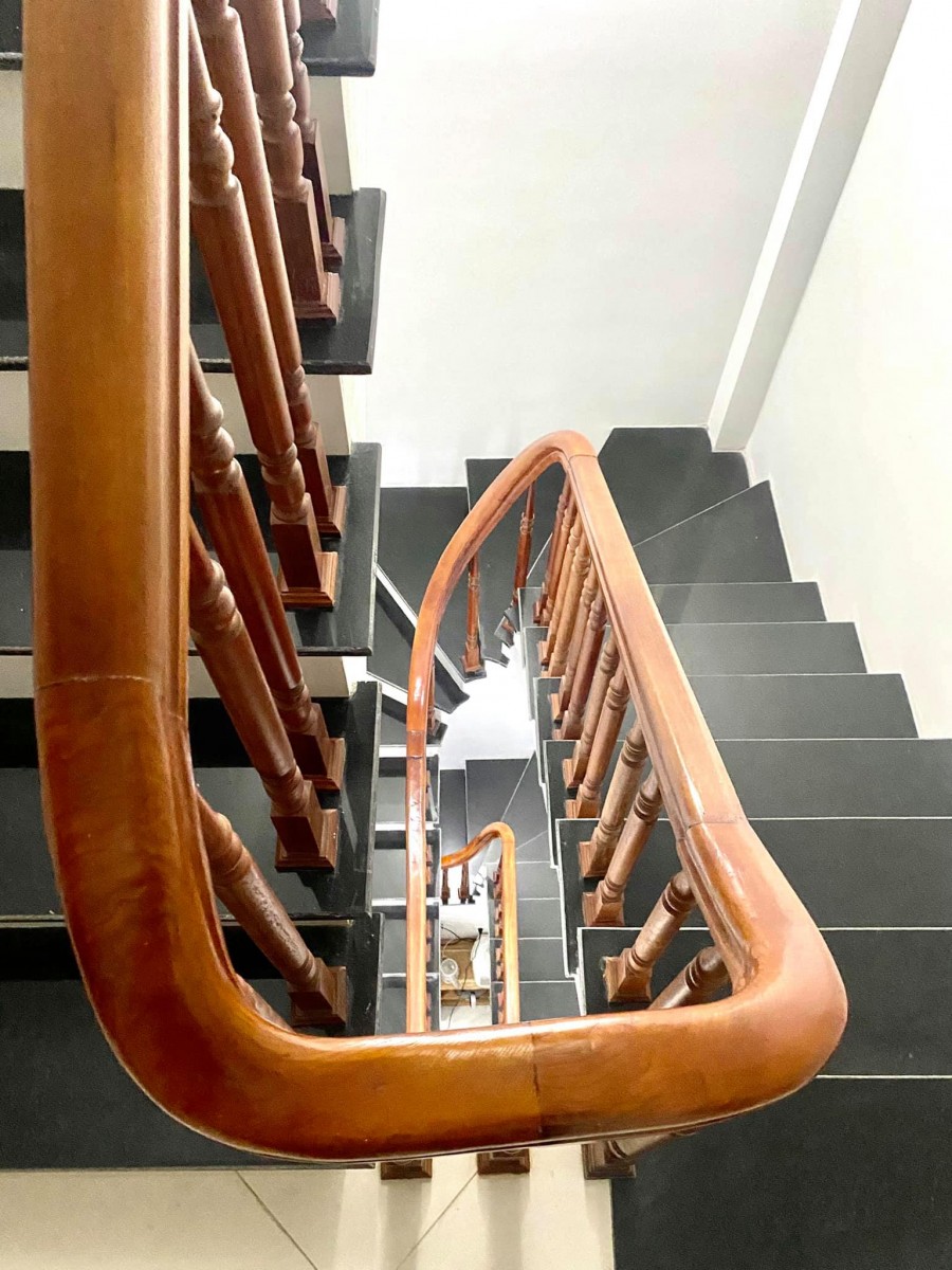 Bán nhà Giải Phóng 40m2, gần phố, mặt tiền 5m, chủ tự xây tâm huyết mới đẹp ở ngay