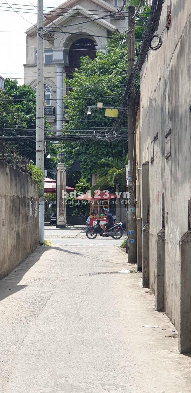 Bán lô đất đường Tỉnh Lộ 43, P.Bình Chiểu, Thủ Đức. 6,960 tỷ, dt 178m2 ngang 8,1m. hẻm xe hơi 4m