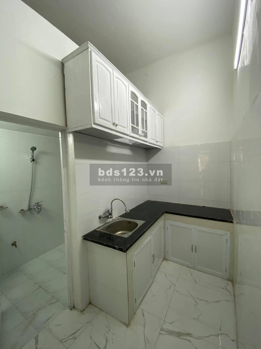 Chính chủ bán gấp nhà Hồ Văn Chương, Ô tô cách 15m, diện tích 25/30m2, giá chỉ 2,85 tỷ.