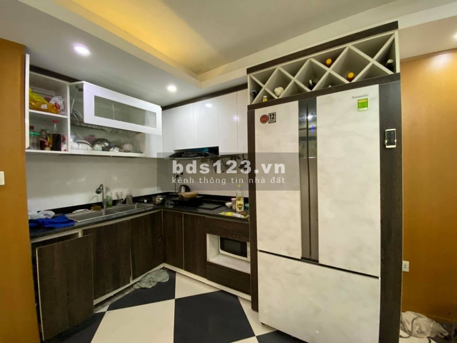 Chính chủ bán nhà Quận Hai Bà Trưng kinh doanh sầm uất, dt 40m2 giá nhỉnh 5 tỷ