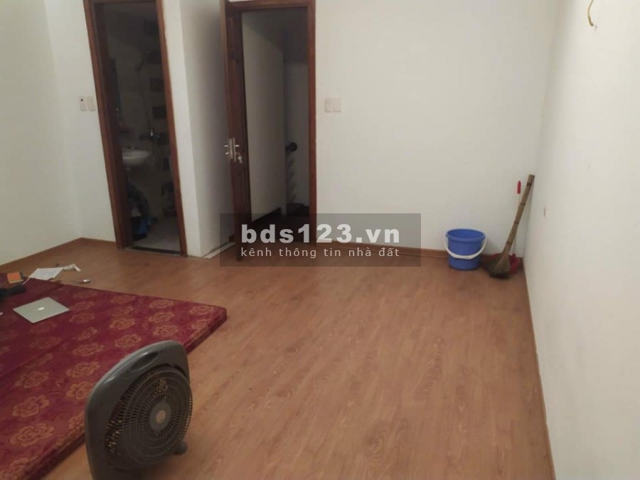 Bán nhà đường Lê Đức Thọ, diện tích 30m2, mặt tiền 4m. Giá 2.95 tỷ