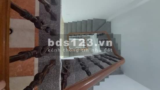 2.95 Tỷ có nhà 42m2 Lô Góc Tại Minh Khai Hai Bà Trưng dt 42m2, 3 tầng, mt 3.8m, 15m ô tô chạy vèo vèo