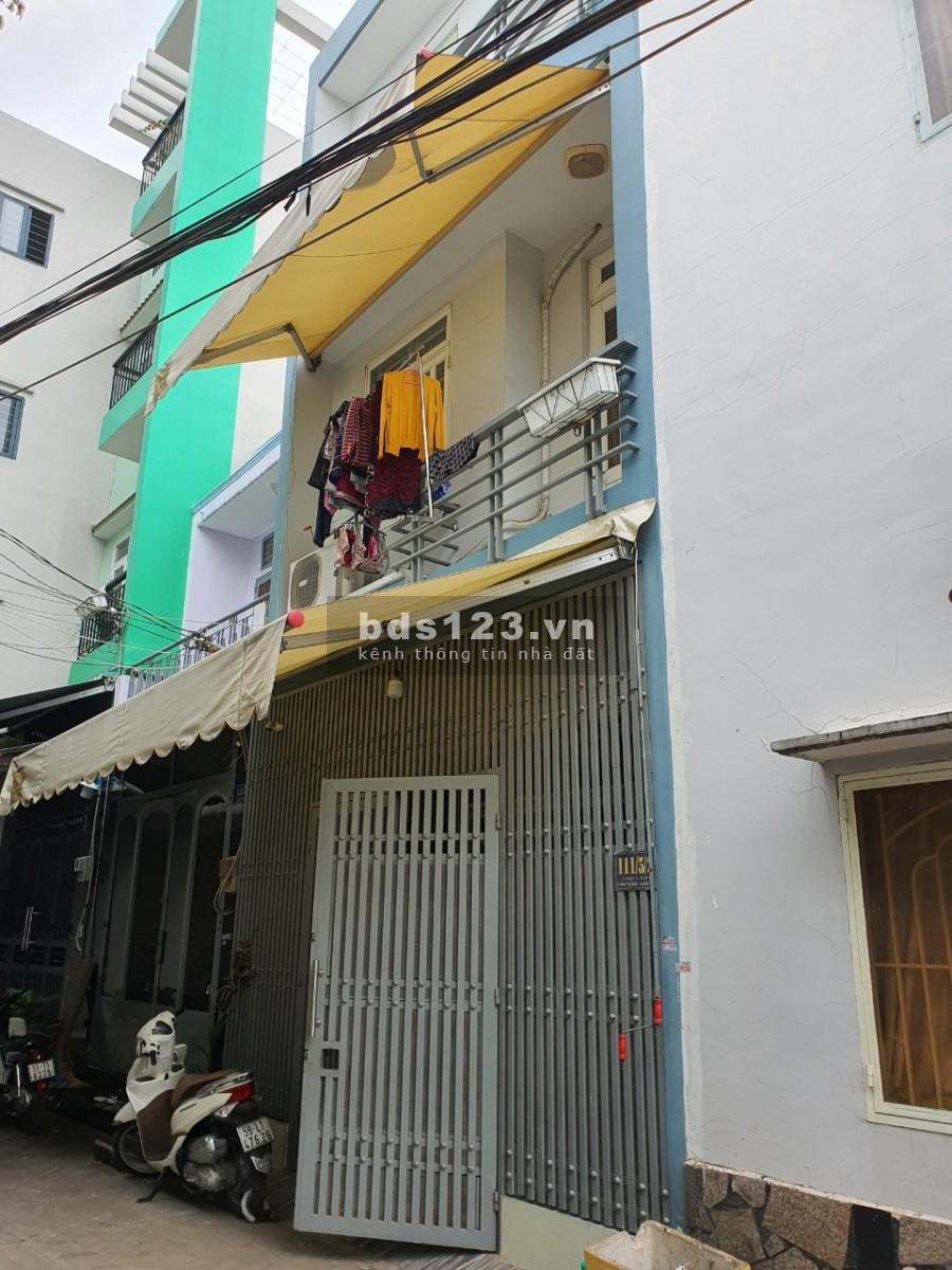 Chính chủ bán gấp nhà giá tốt 4,5x10 1 trệt 2 lầu tại Liên Khu 5-11-12 Q Bình Tân