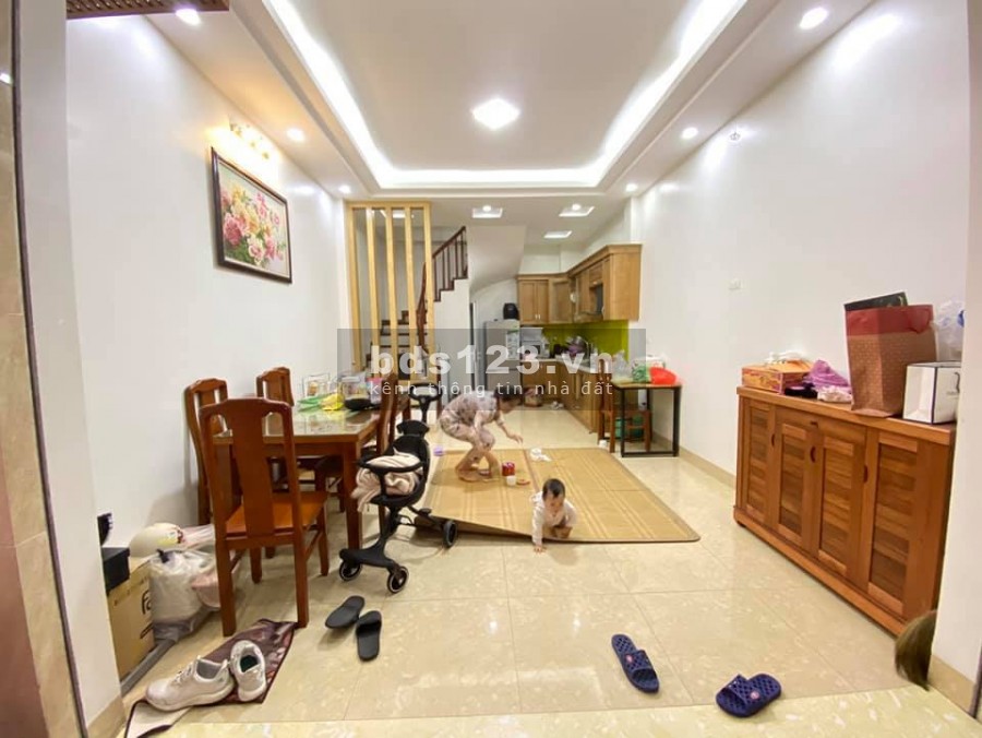 Phân lô quân đội, Lô góc 2 thoáng, Bán để về với các con, 40m2 chỉ hơn 4 tỉ