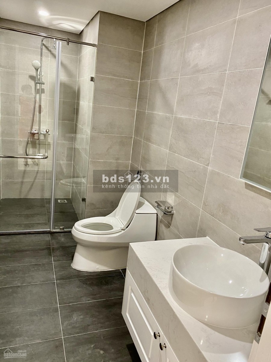 Cần cho thuê gấp 2 căn chung cư Ngoại Giao Đoàn, giá 9tr/th 2PN và 13tr/th 3PN, LH 0944596256