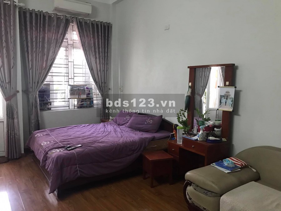 Bán nhà đường Trần Văn Giáp, TP HD 76m2, mt 4m, 2 tầng, sân cổng đầy đủ, giá tốt