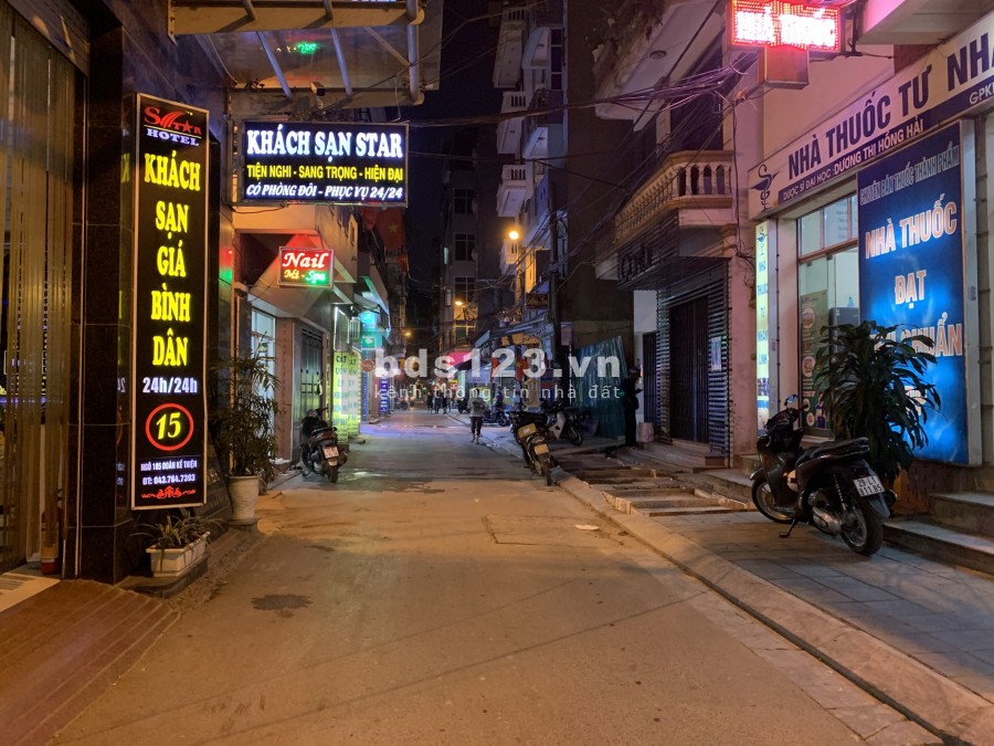 Bán nhà, ôtô đỗ cửa, Doãn Kế Thiện, 59m2, 4 tầng, giá hơn 4 tỷ