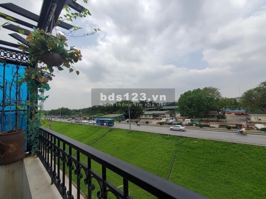 Mặt phố Lâm Du, dt 41m2 mặt tiền 6.3 m Lô góc, mặt tiền khủng, kinh doanh đẳng cấp, Thiết kế cực đẹp, hợp lý