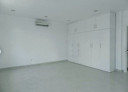 Cho thuê biệt thự trệt 3 lầu sân rộng Nguyễn Duy Hiệu Thảo điền (MS:156.112.134)