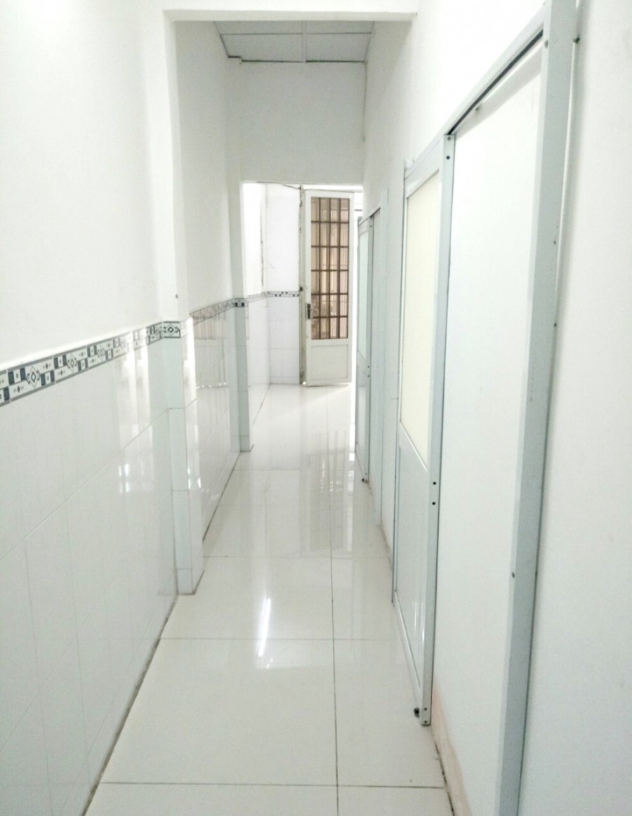 Nhà bán 1 lầu, 4PN, mặt tiền hẻm ô tô Âu Dương Lân F3 Q8