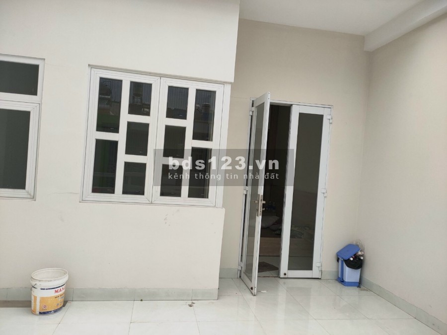 Bán nhà khu dân cư Phú Gia 2 sổ riêng thổ cư 5x16m giá bán 4tỷ850
