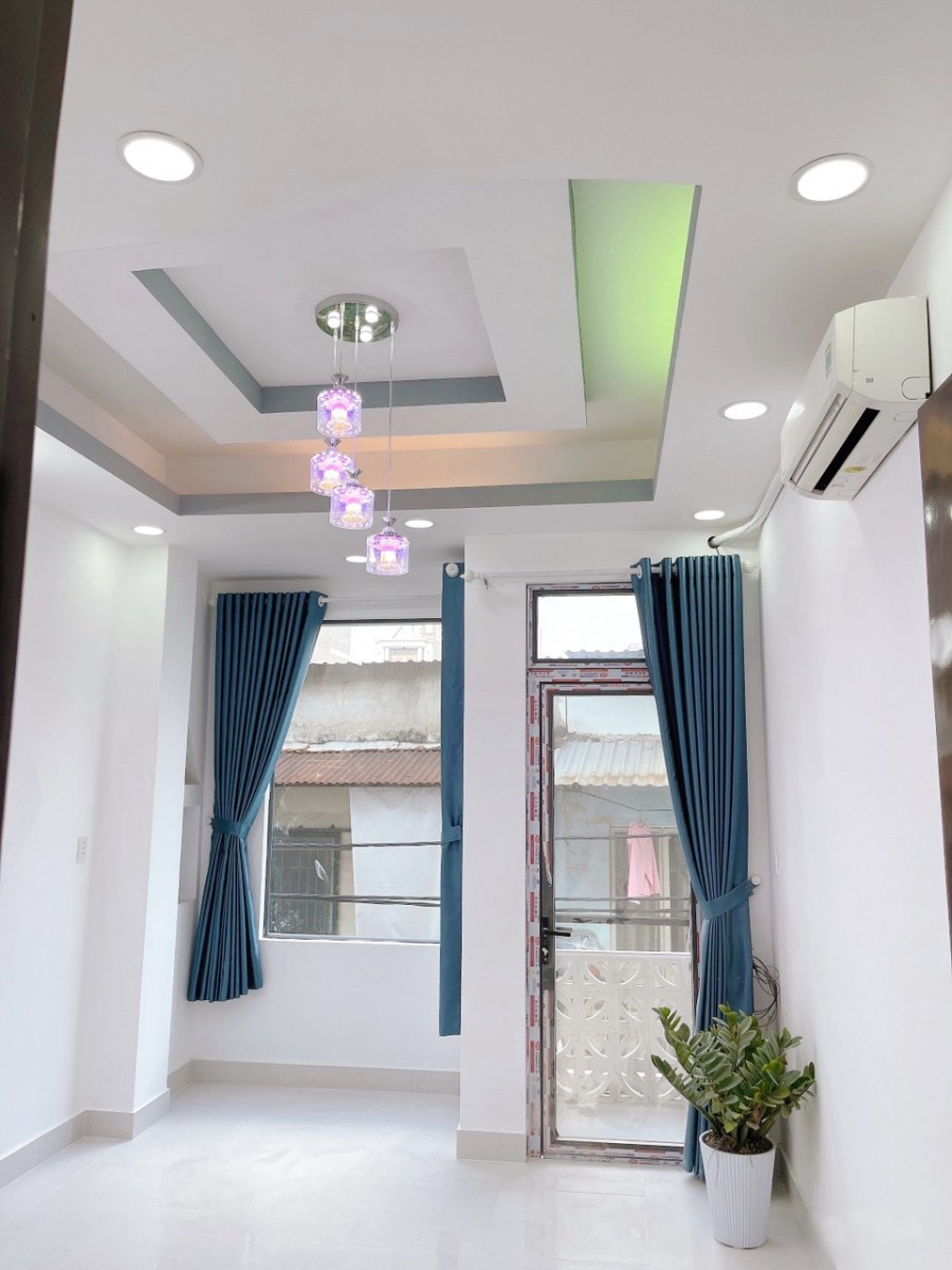 Nhà 3 tầng, 5PN, hẻm 184 Âu Dương Lân Phường 3 Quận 8