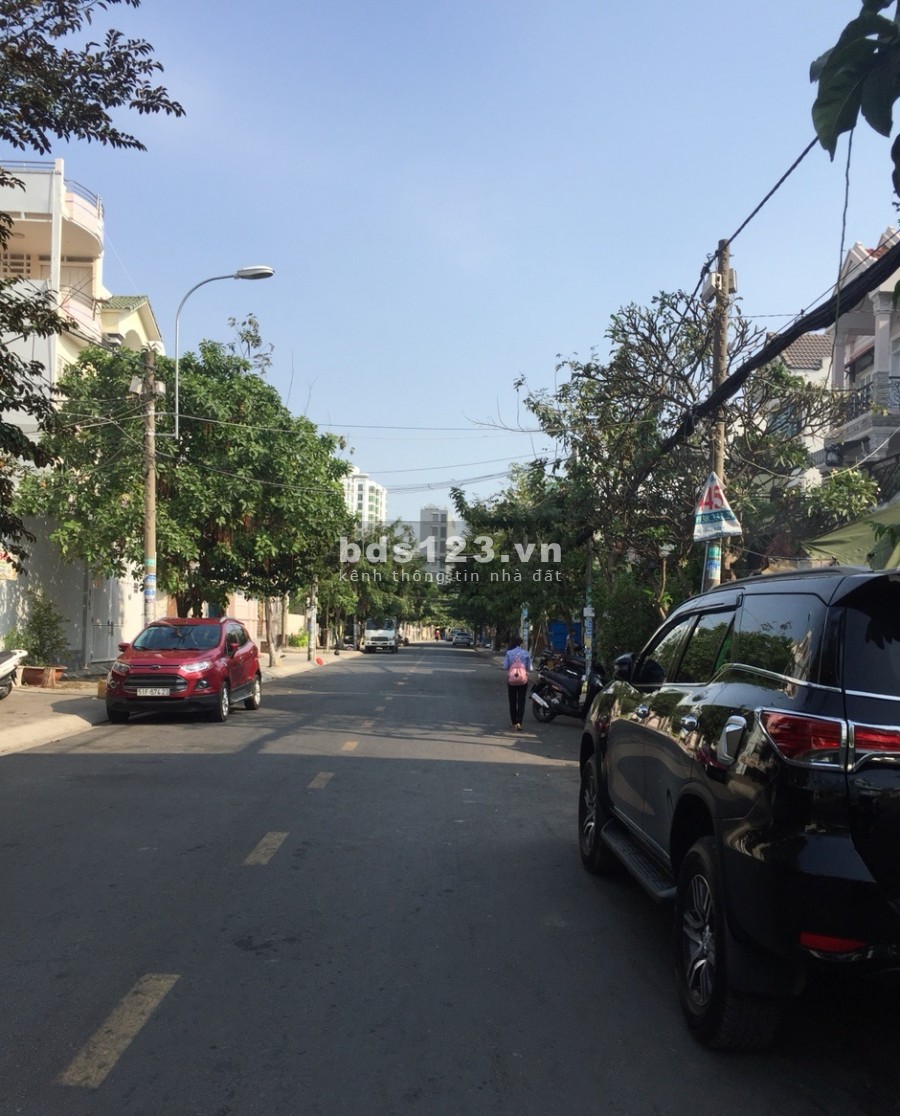 Bán đất 52 đường 75 Tân Quy Đông, Quận 7, dt 6x22m, hướng Tây, gía 18 tỷ